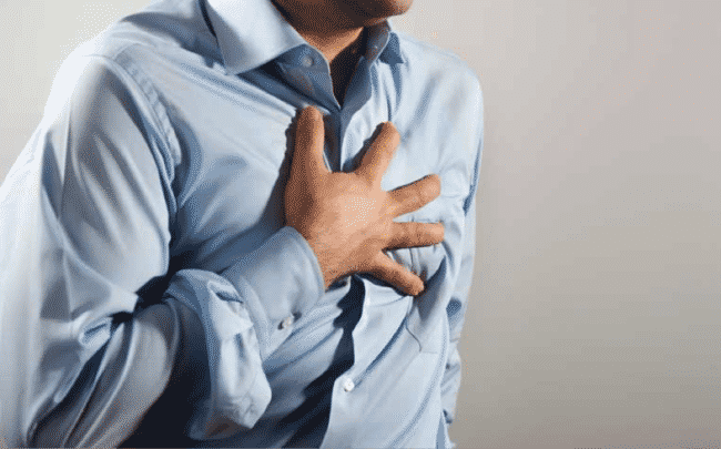 الفرق بين ألم الصدر وألم العضلاتذ